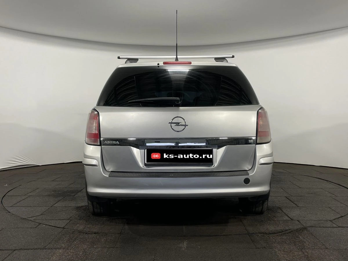 Opel Astra, 2008г, передний привод, робот