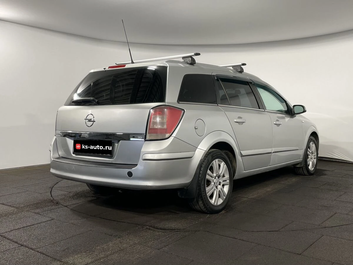 Opel Astra, 2008г, передний привод, робот