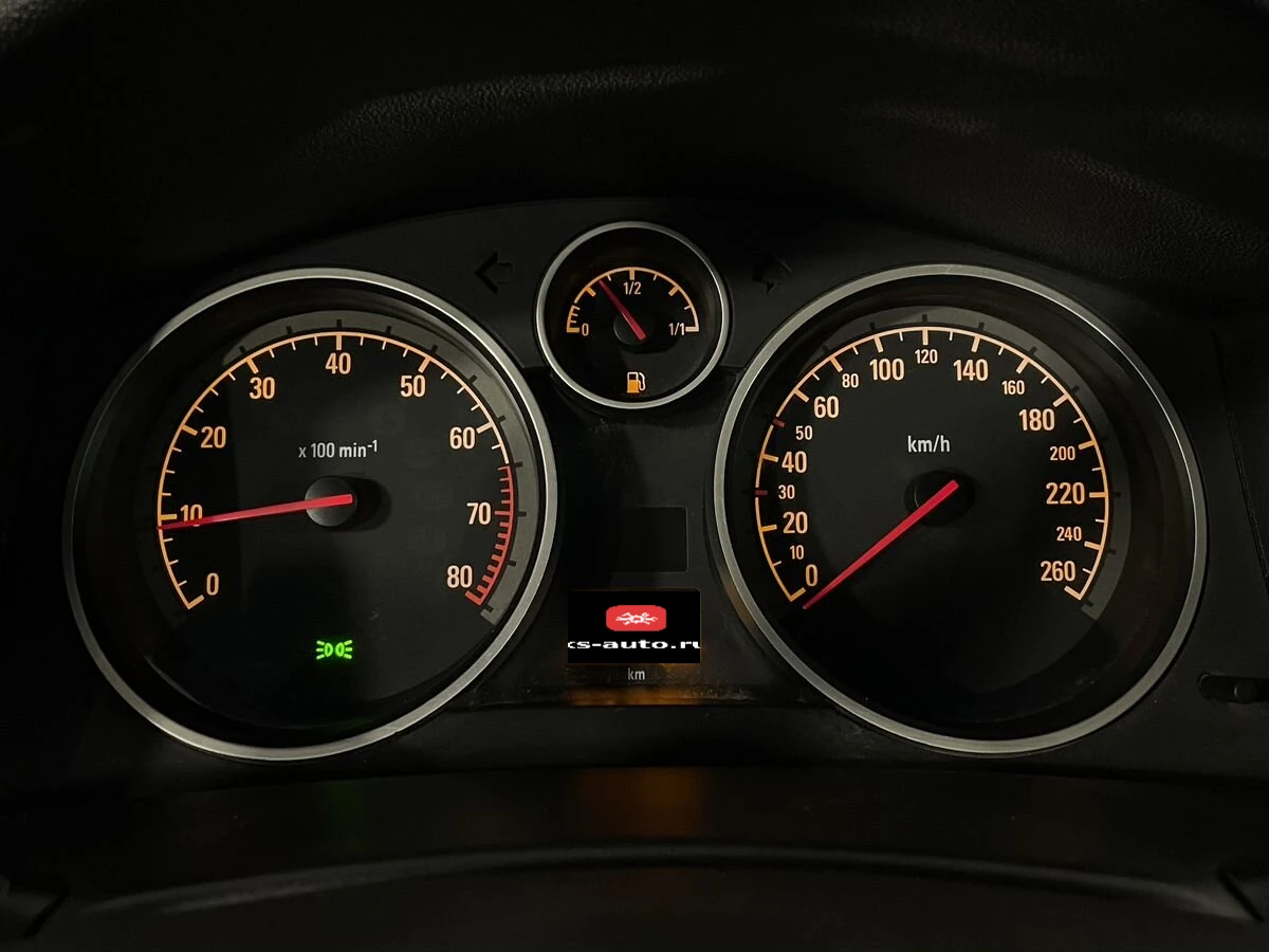 Opel Astra, 2008г, передний привод, робот