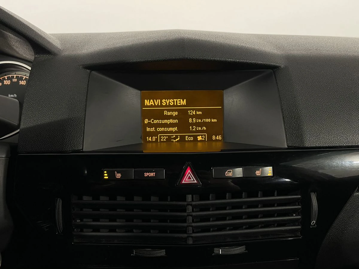 Opel Astra, 2008г, передний привод, робот