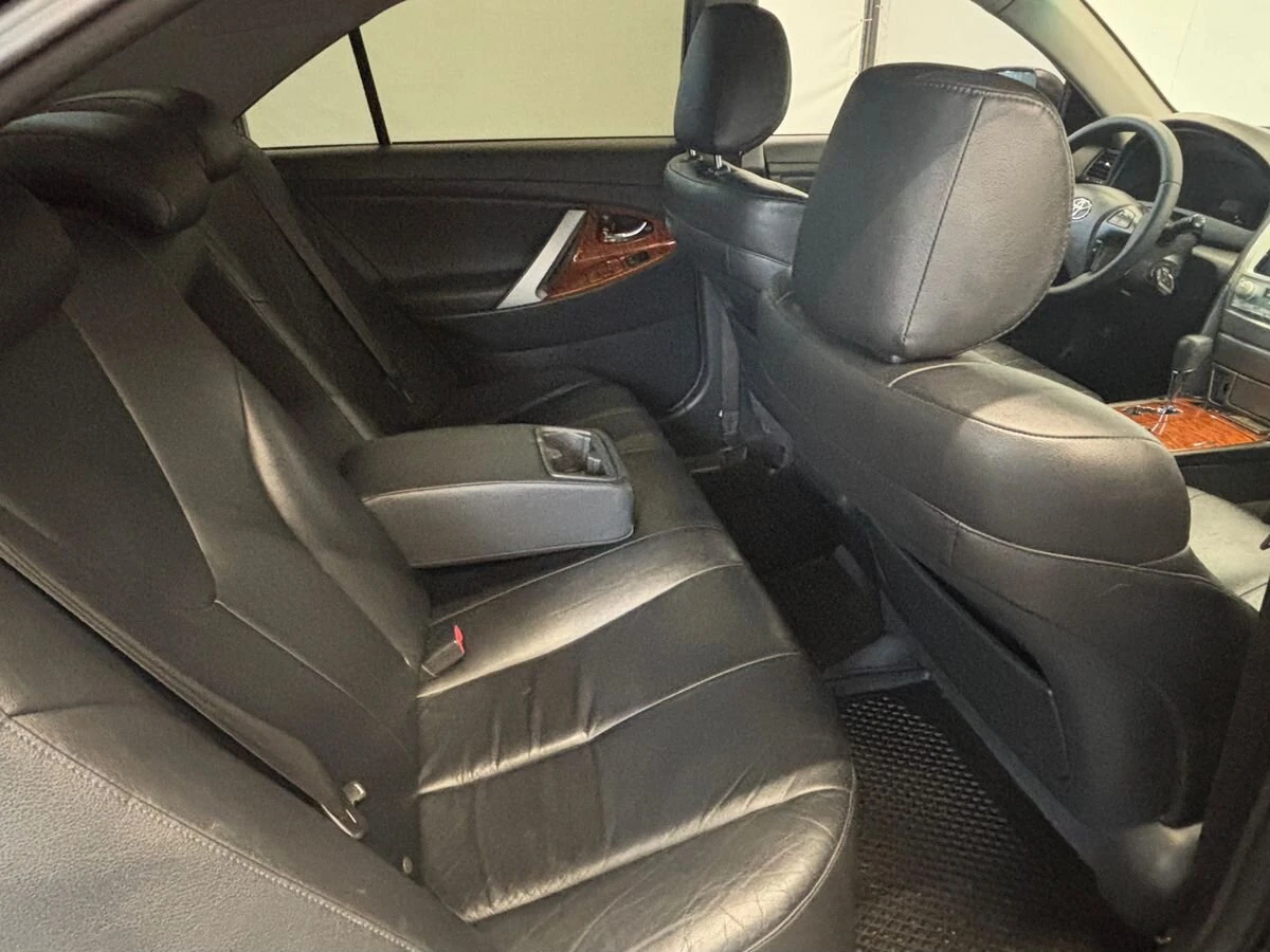 Toyota Camry, 2008г, передний привод, автомат