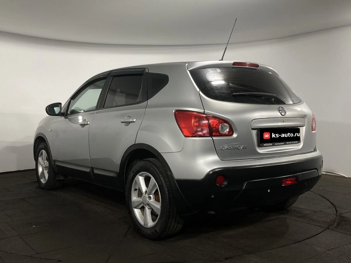 Nissan Qashqai, 2007г, передний привод, вариатор