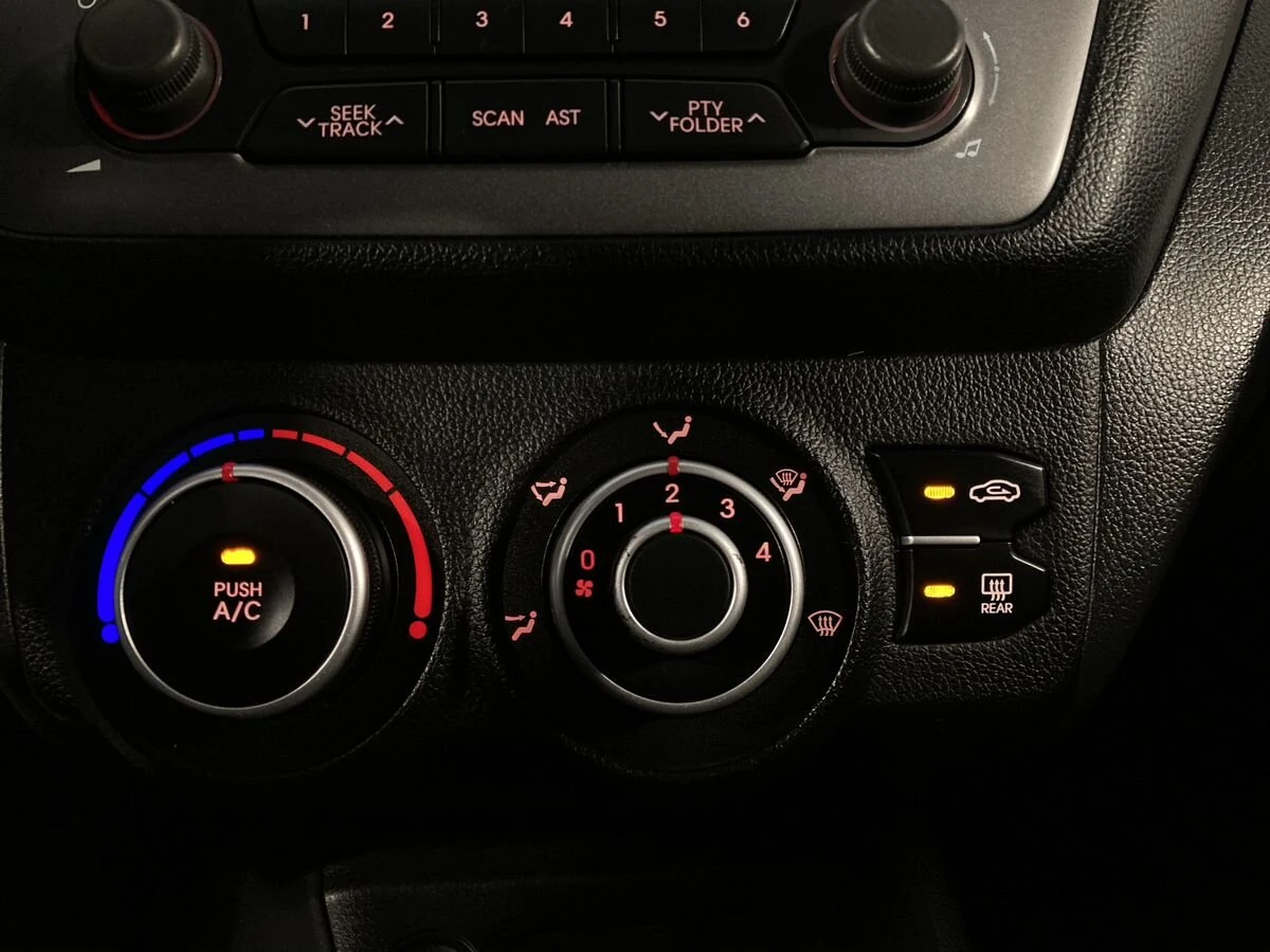 Kia Rio, 2014г, передний привод, автомат