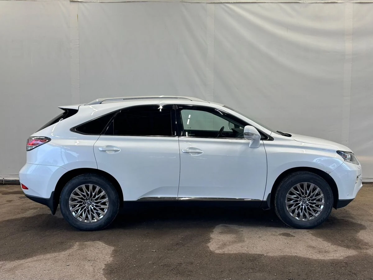 Lexus RX, 2014г, передний привод, автомат