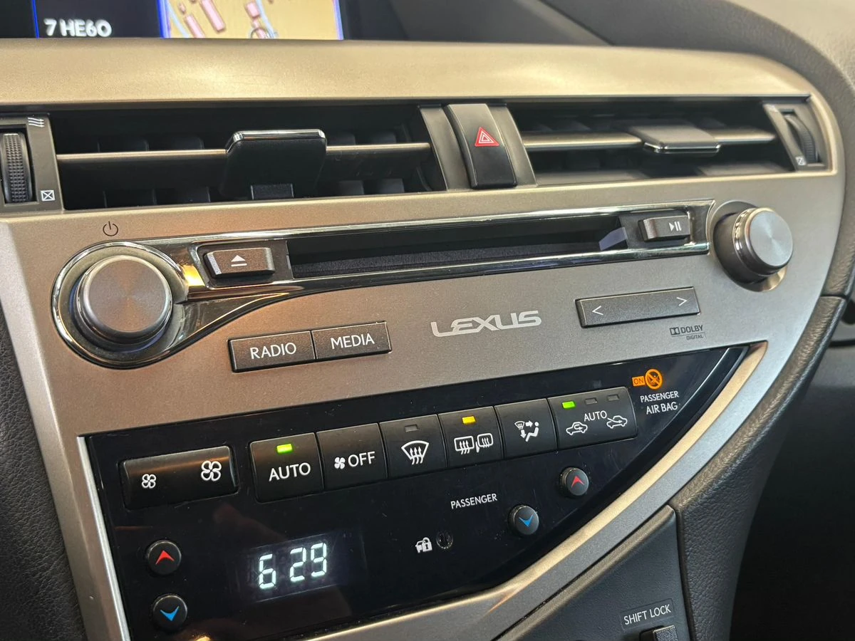 Lexus RX, 2014г, передний привод, автомат