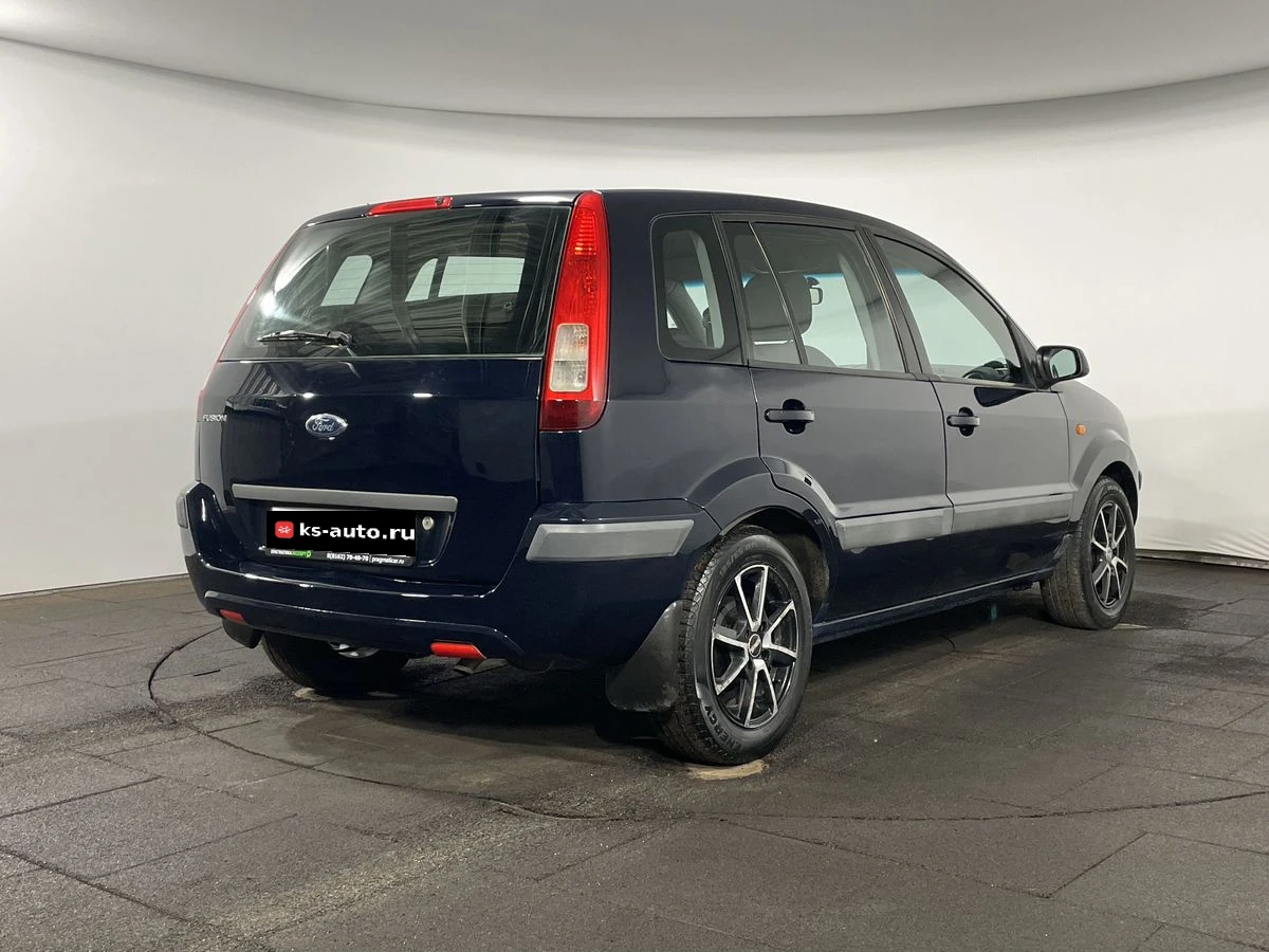 Ford Fusion, 2006г, передний привод, робот