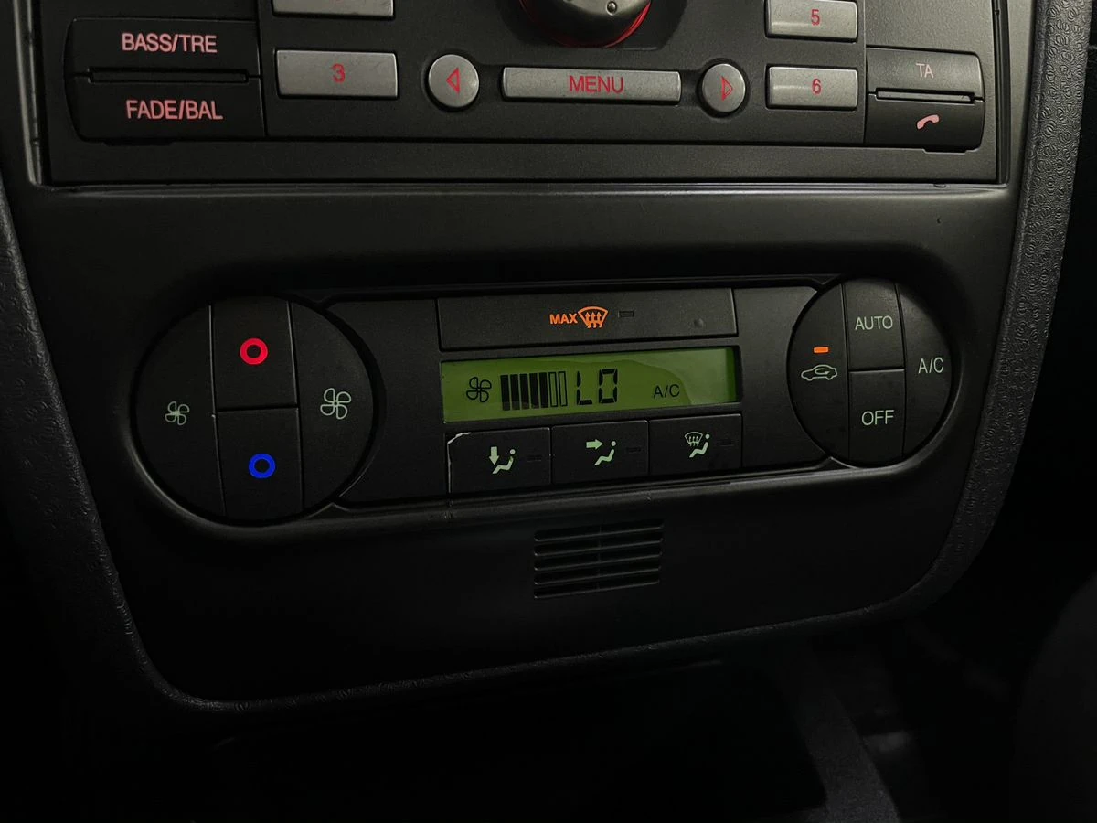 Ford Fusion, 2006г, передний привод, робот