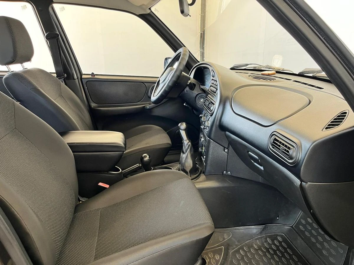 Chevrolet Niva, 2014г, полный привод, механика