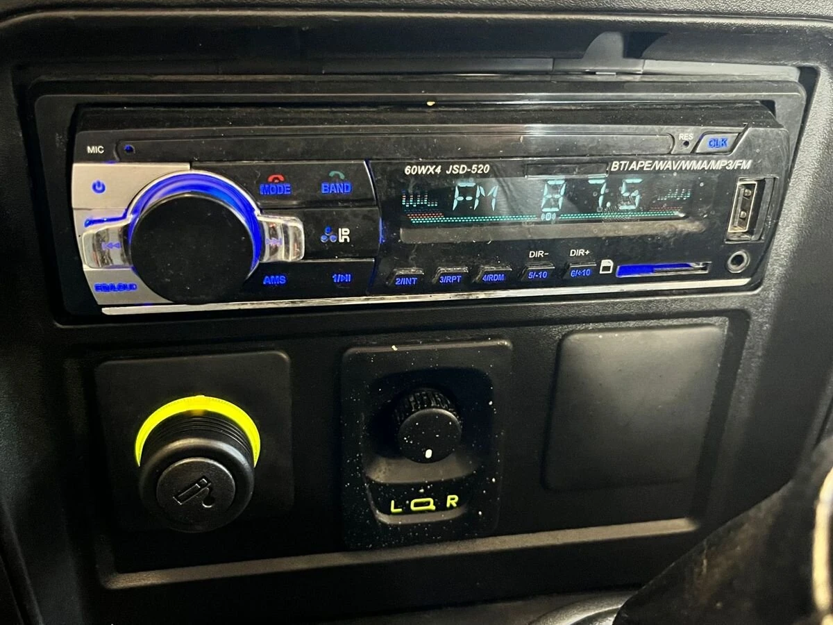 Chevrolet Niva, 2014г, полный привод, механика