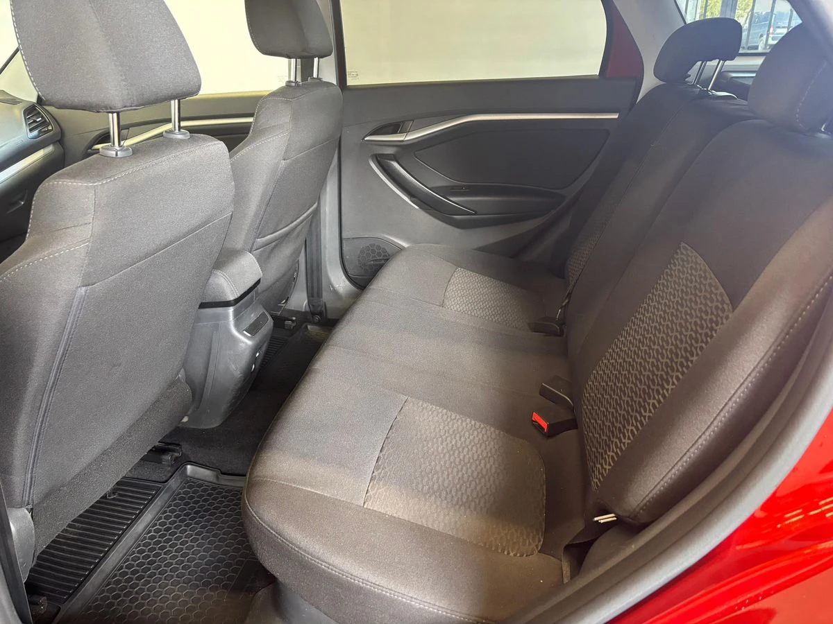 Lada (ВАЗ) Vesta, 2019г, передний привод, механика