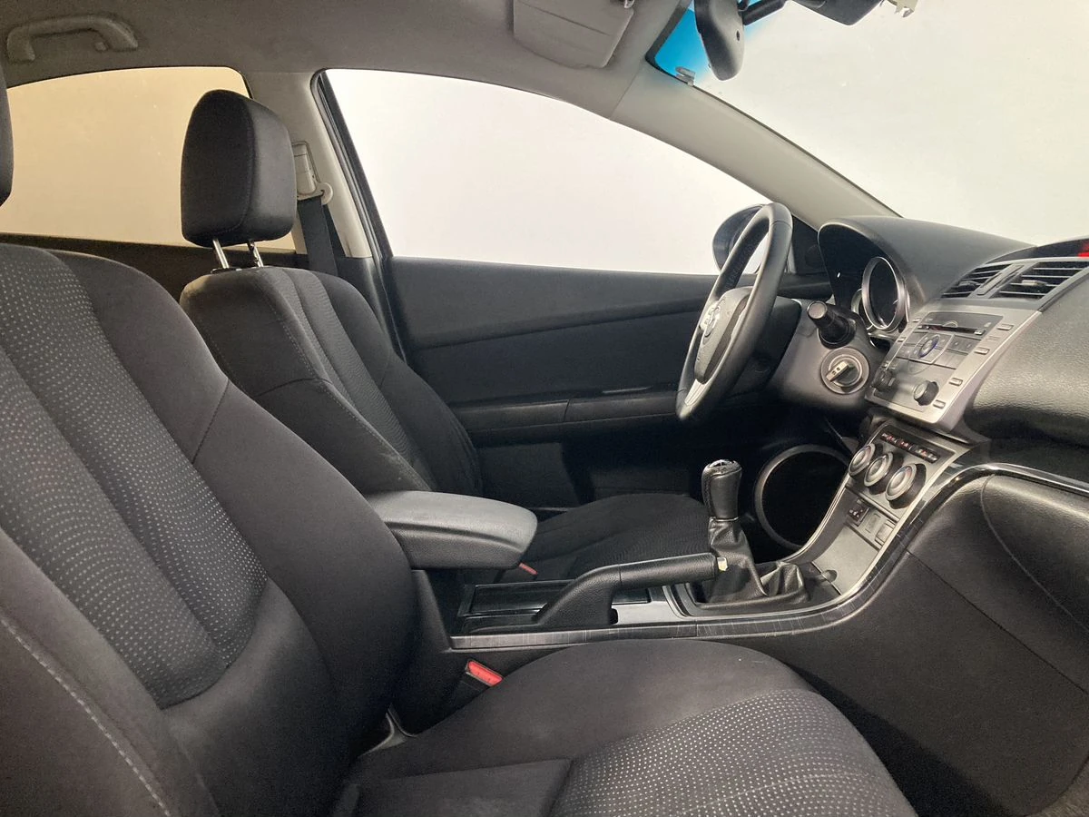 Mazda 6, 2007г, передний привод, механика