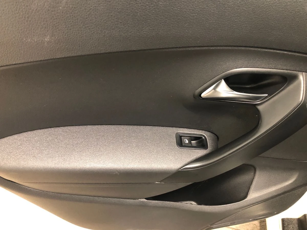 Volkswagen Polo, 2011г, передний привод, механика