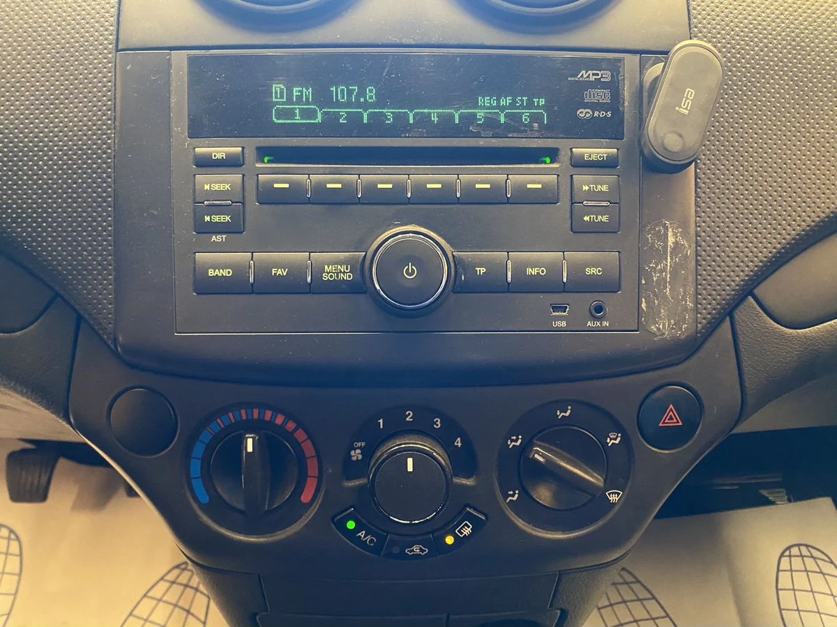 Chevrolet Aveo, 2011г, передний привод, механика