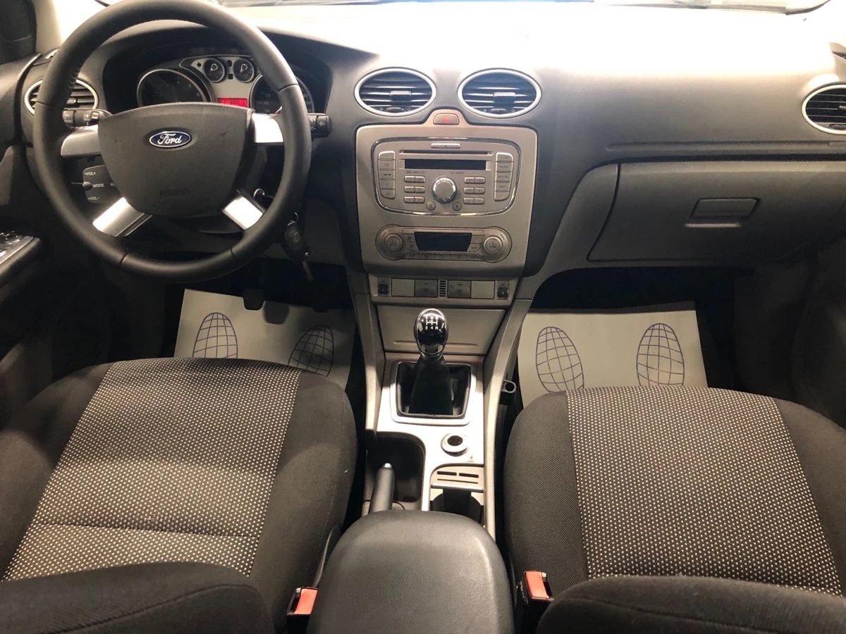 Ford Focus, 2010г, передний привод, механика