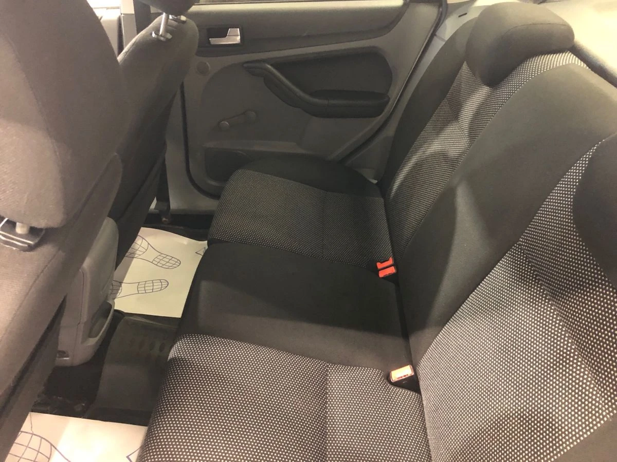 Ford Focus, 2010г, передний привод, механика