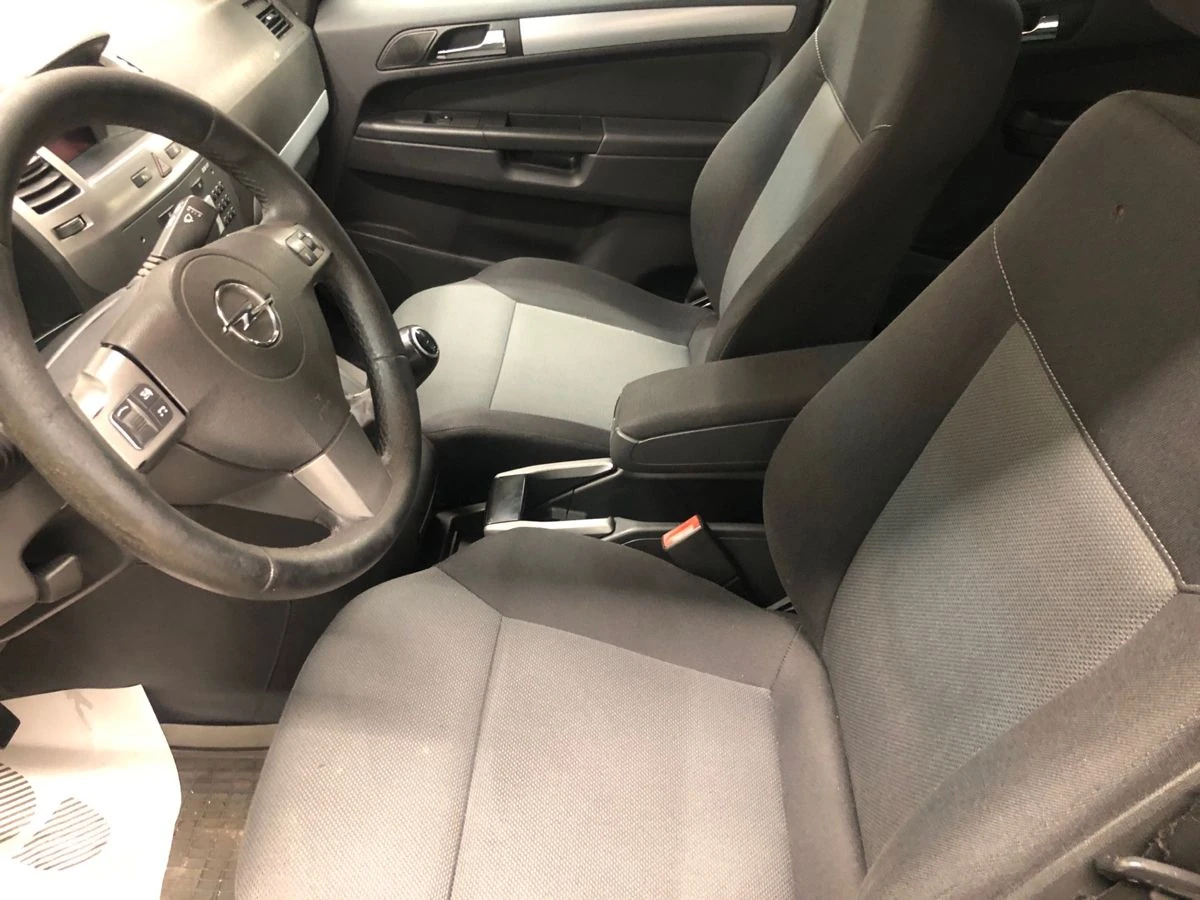 Opel Zafira, 2007г, передний привод, механика