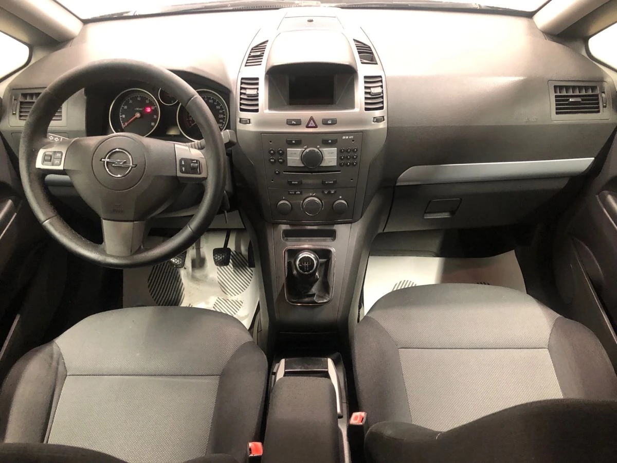 Opel Zafira, 2007г, передний привод, механика