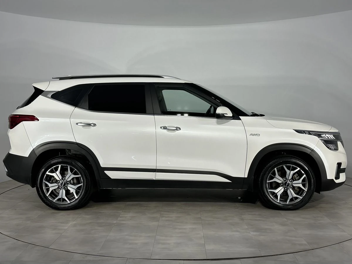 Kia Seltos, 2022г, полный привод, вариатор