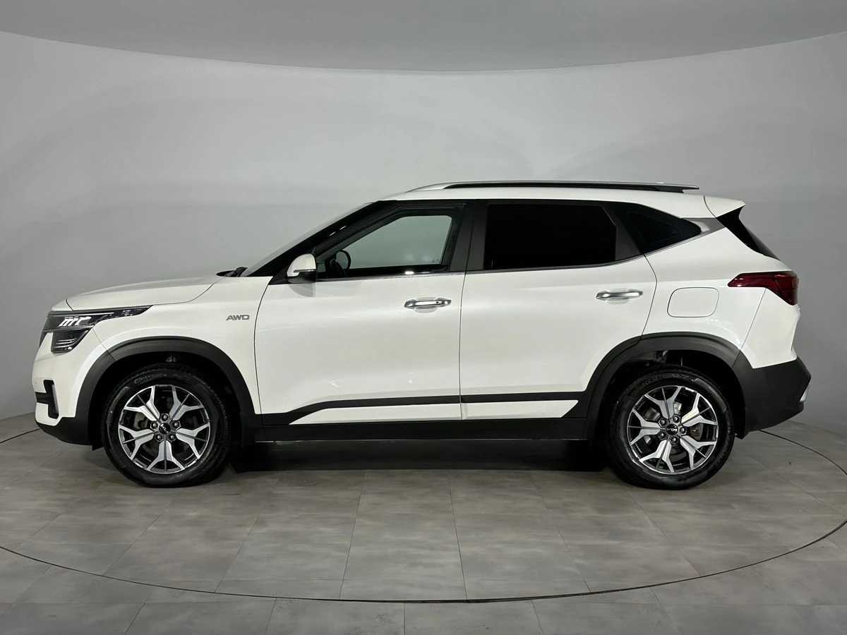 Kia Seltos, 2022г, полный привод, вариатор