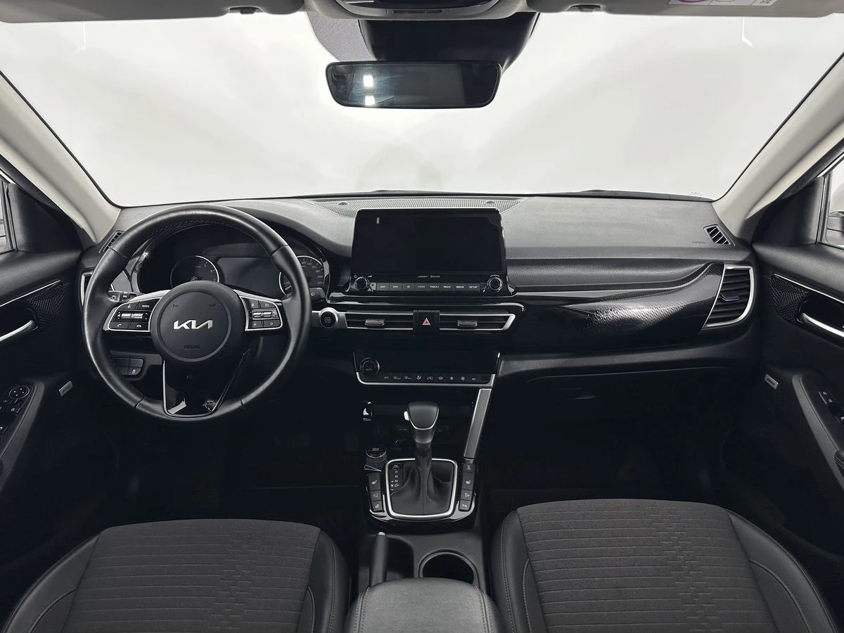 Kia Seltos, 2022г, полный привод, вариатор