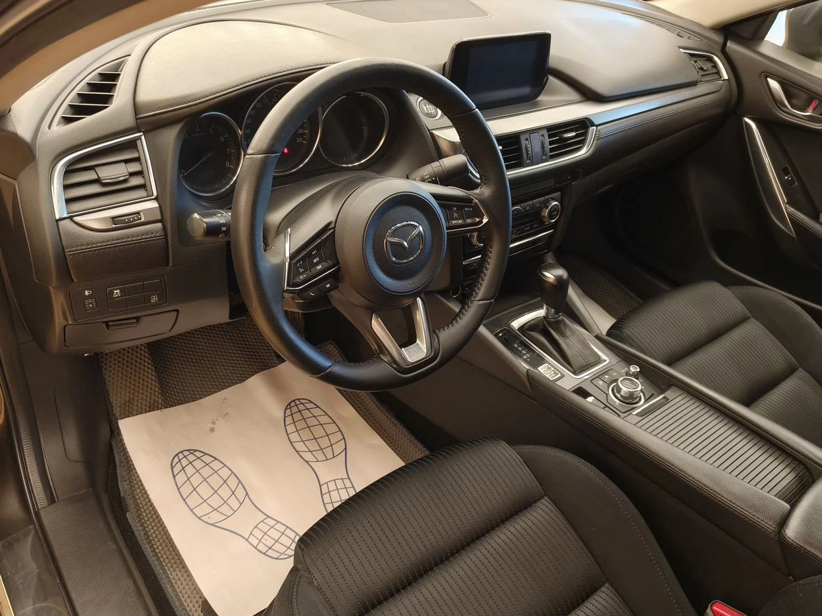Mazda 6, 2018г, передний привод, автомат