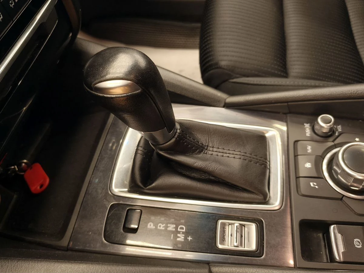 Mazda 6, 2018г, передний привод, автомат