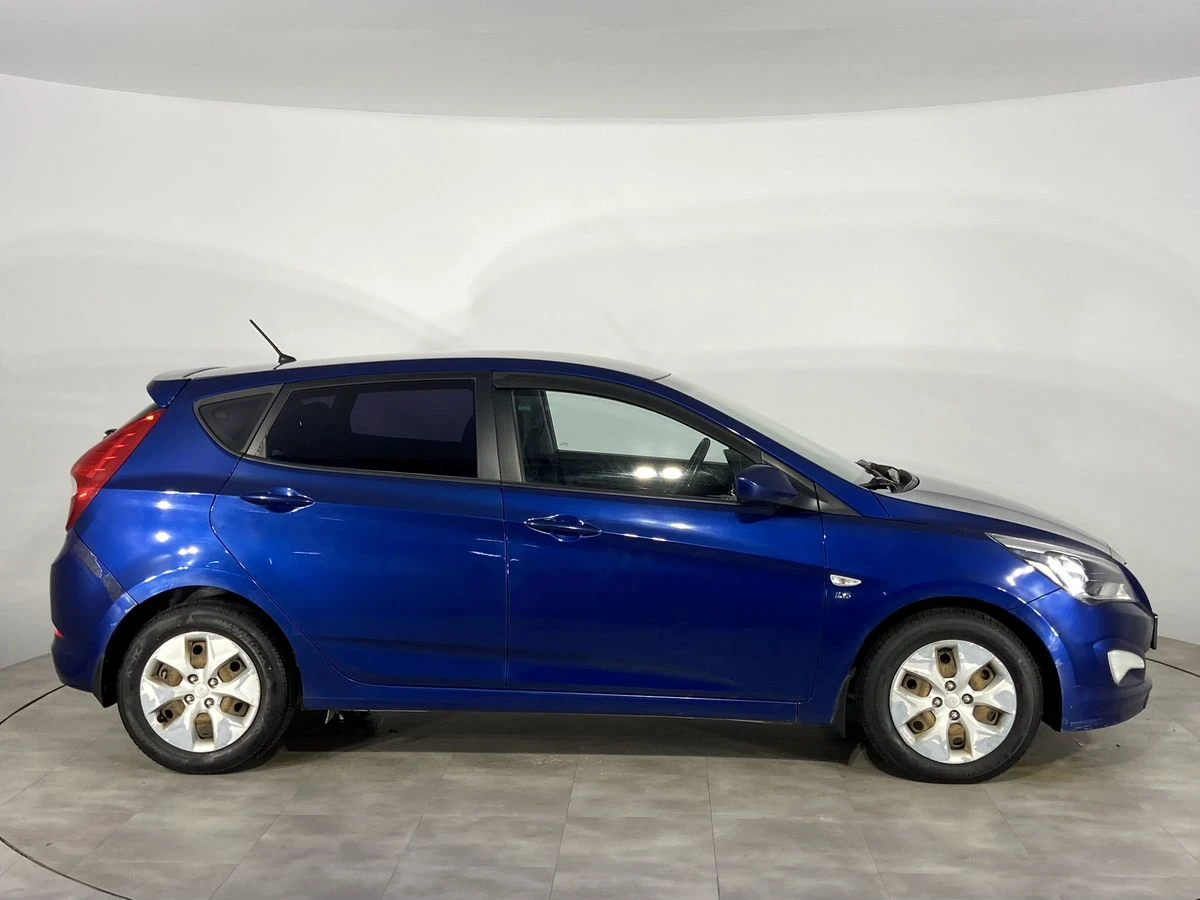 Hyundai Solaris, 2015г, передний привод, автомат