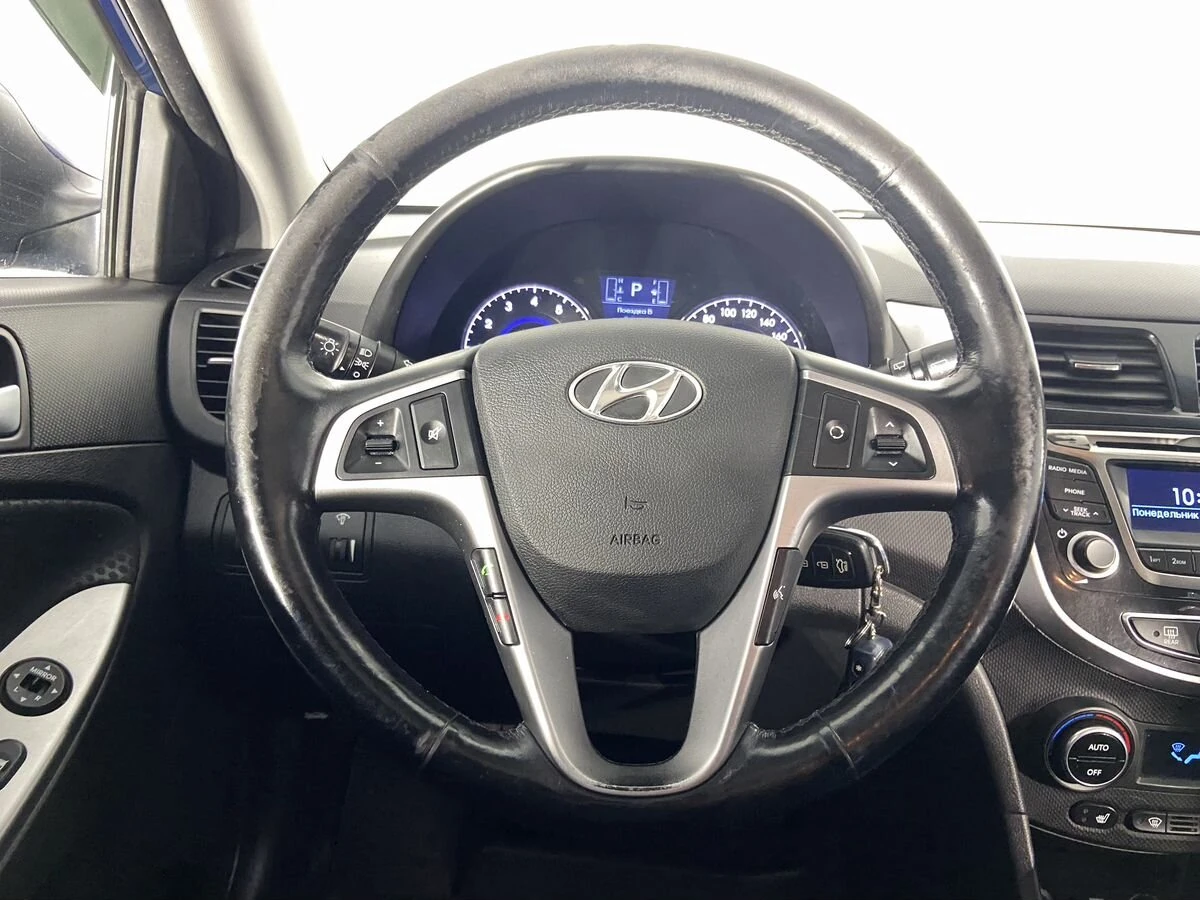 Hyundai Solaris, 2015г, передний привод, автомат