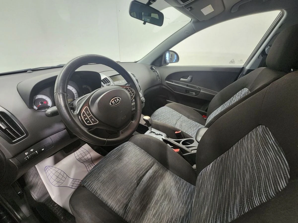 Kia Ceed, 2008г, передний привод, автомат