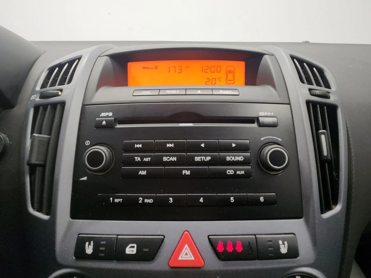 Kia Ceed, 2008г, передний привод, автомат