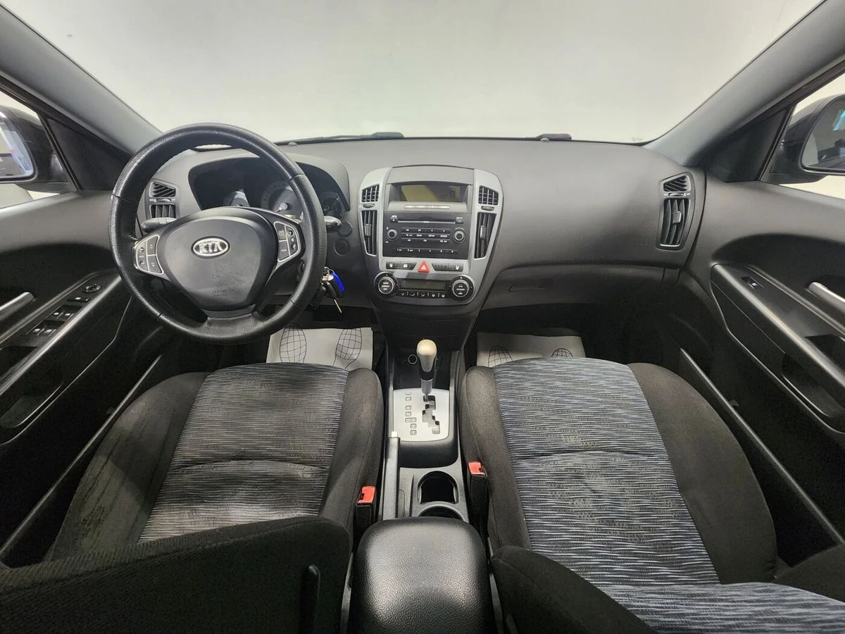 Kia Ceed, 2008г, передний привод, автомат