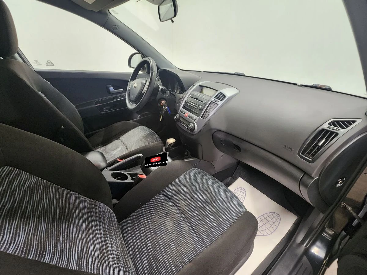 Kia Ceed, 2008г, передний привод, автомат