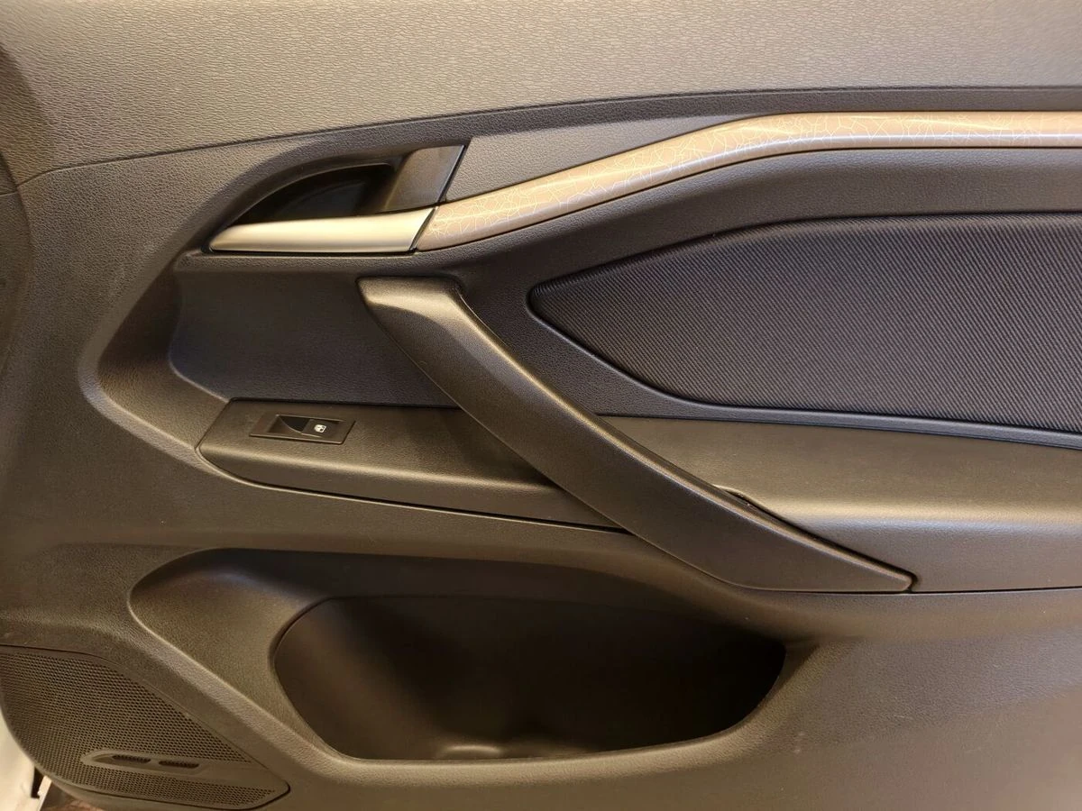 Lada (ВАЗ) Vesta, 2018г, передний привод, робот