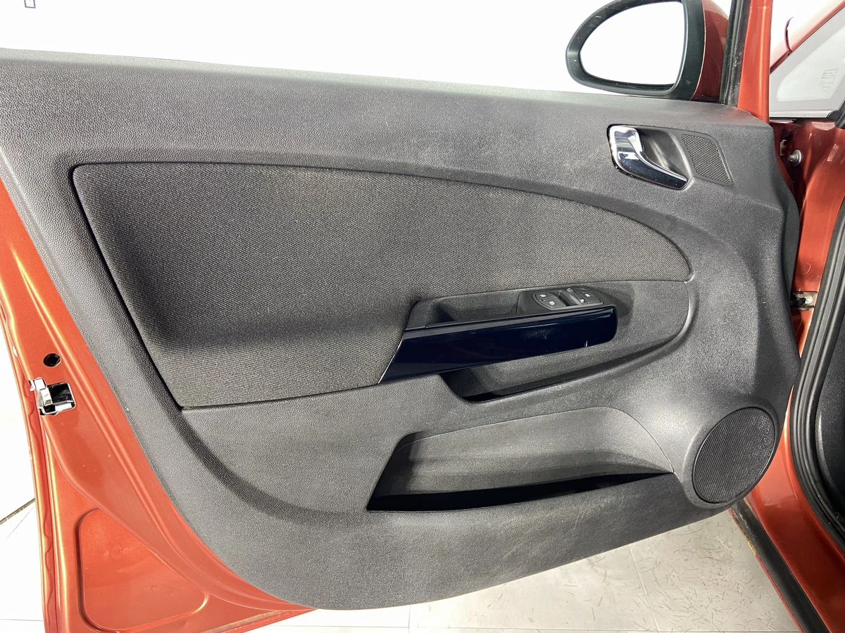 Opel Corsa, 2013г, передний привод, автомат