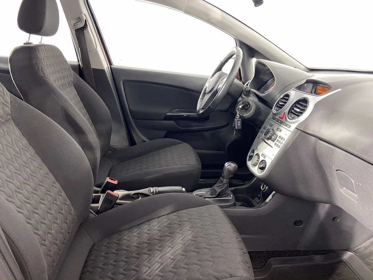 Opel Corsa, 2013г, передний привод, автомат