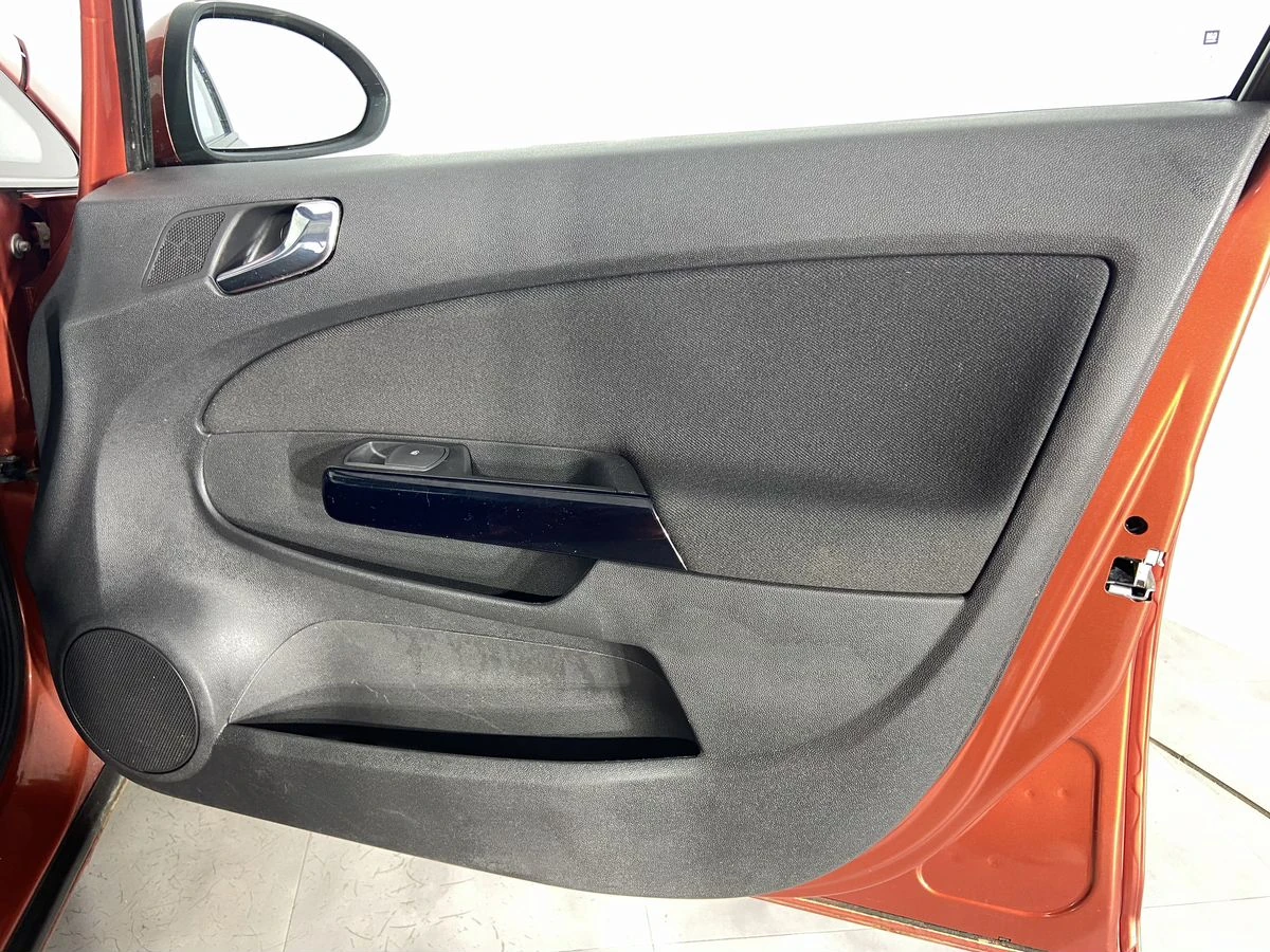 Opel Corsa, 2013г, передний привод, автомат