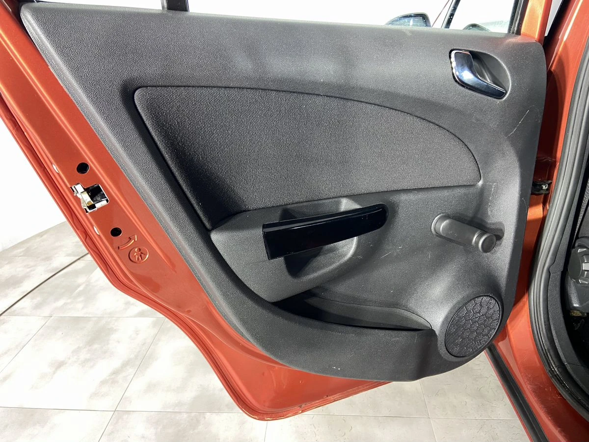 Opel Corsa, 2013г, передний привод, автомат