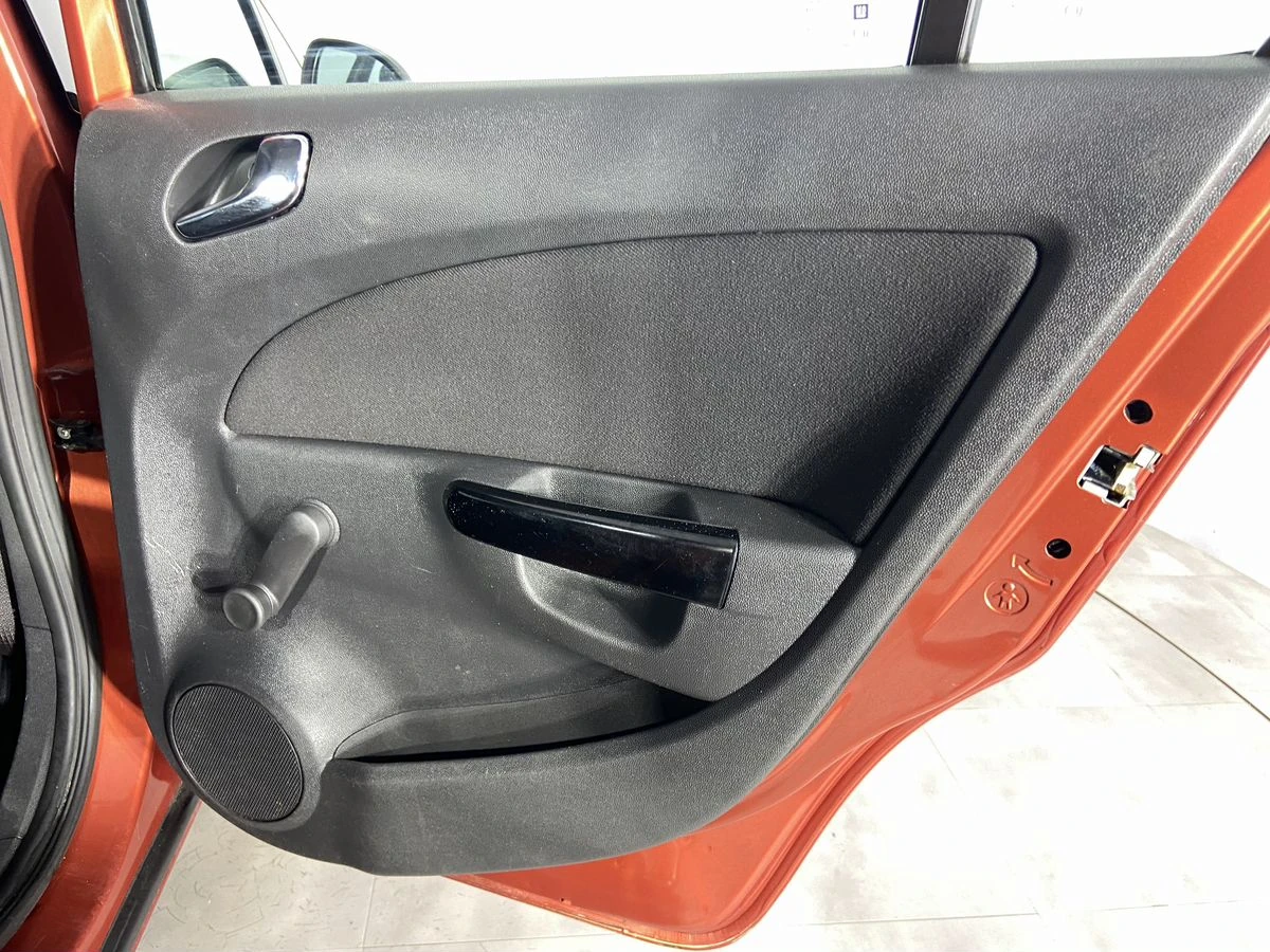 Opel Corsa, 2013г, передний привод, автомат