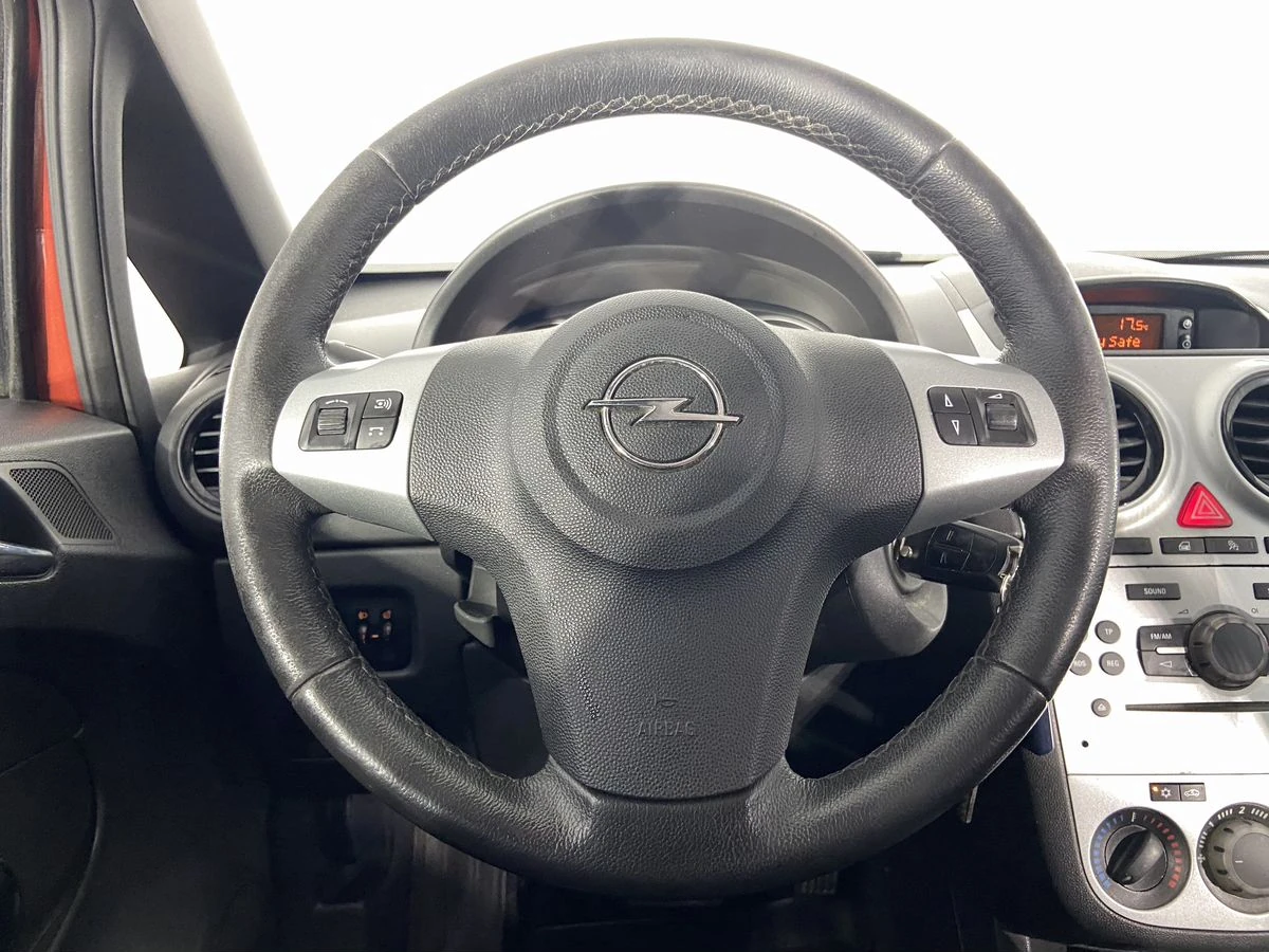 Opel Corsa, 2013г, передний привод, автомат
