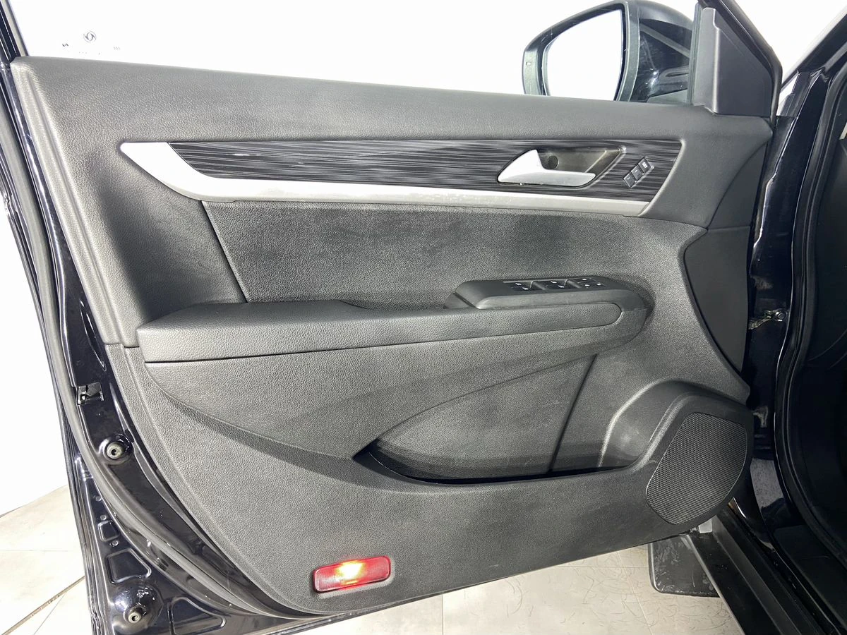 Dongfeng AX7, 2017г, передний привод, автомат