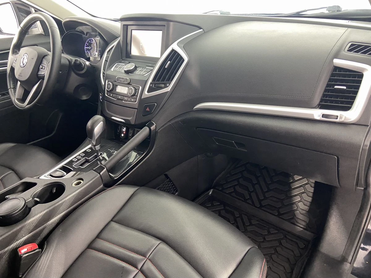 Dongfeng AX7, 2017г, передний привод, автомат