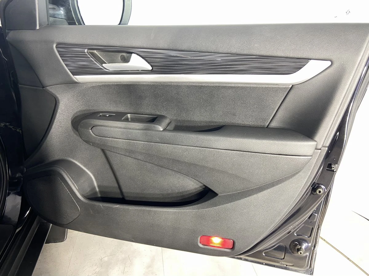 Dongfeng AX7, 2017г, передний привод, автомат