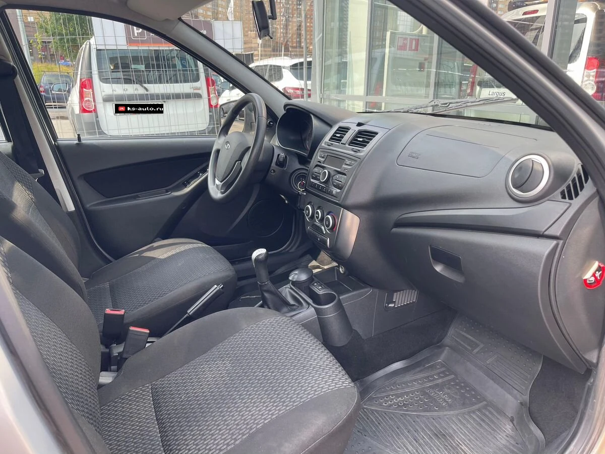 Lada (ВАЗ) Kalina, 2017г, передний привод, механика