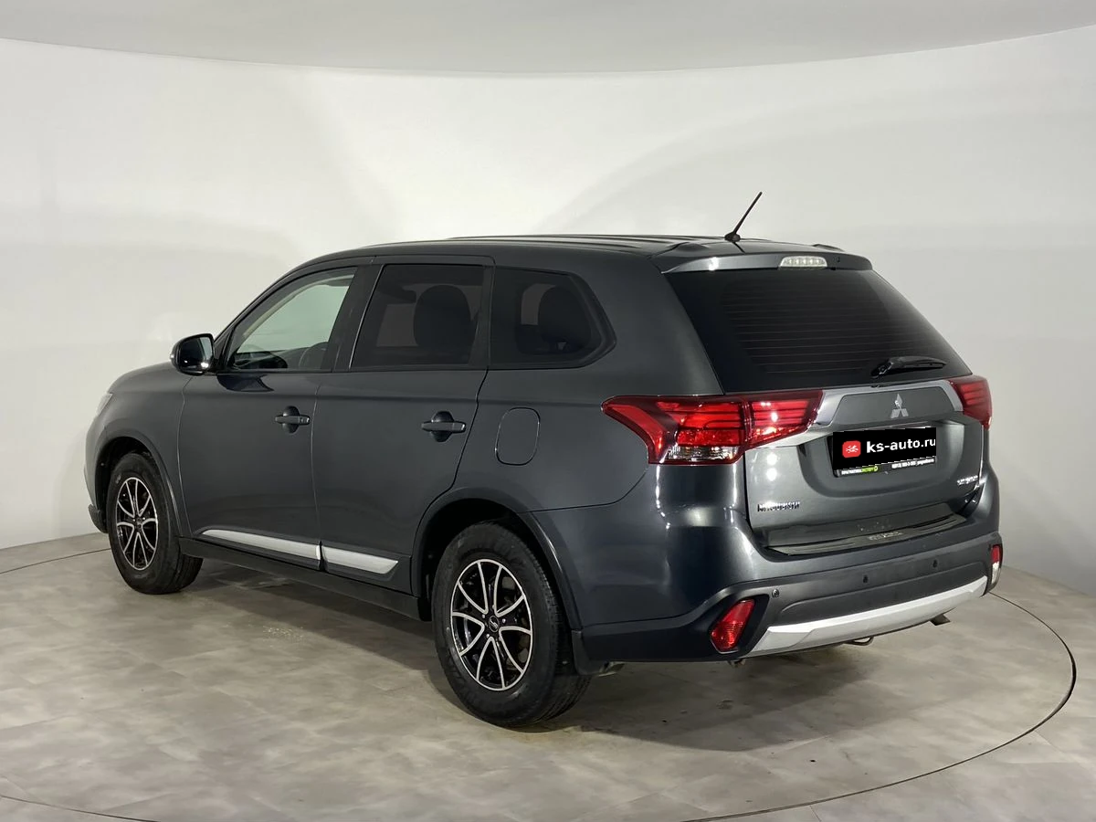 Mitsubishi Outlander, 2016г, полный привод, вариатор