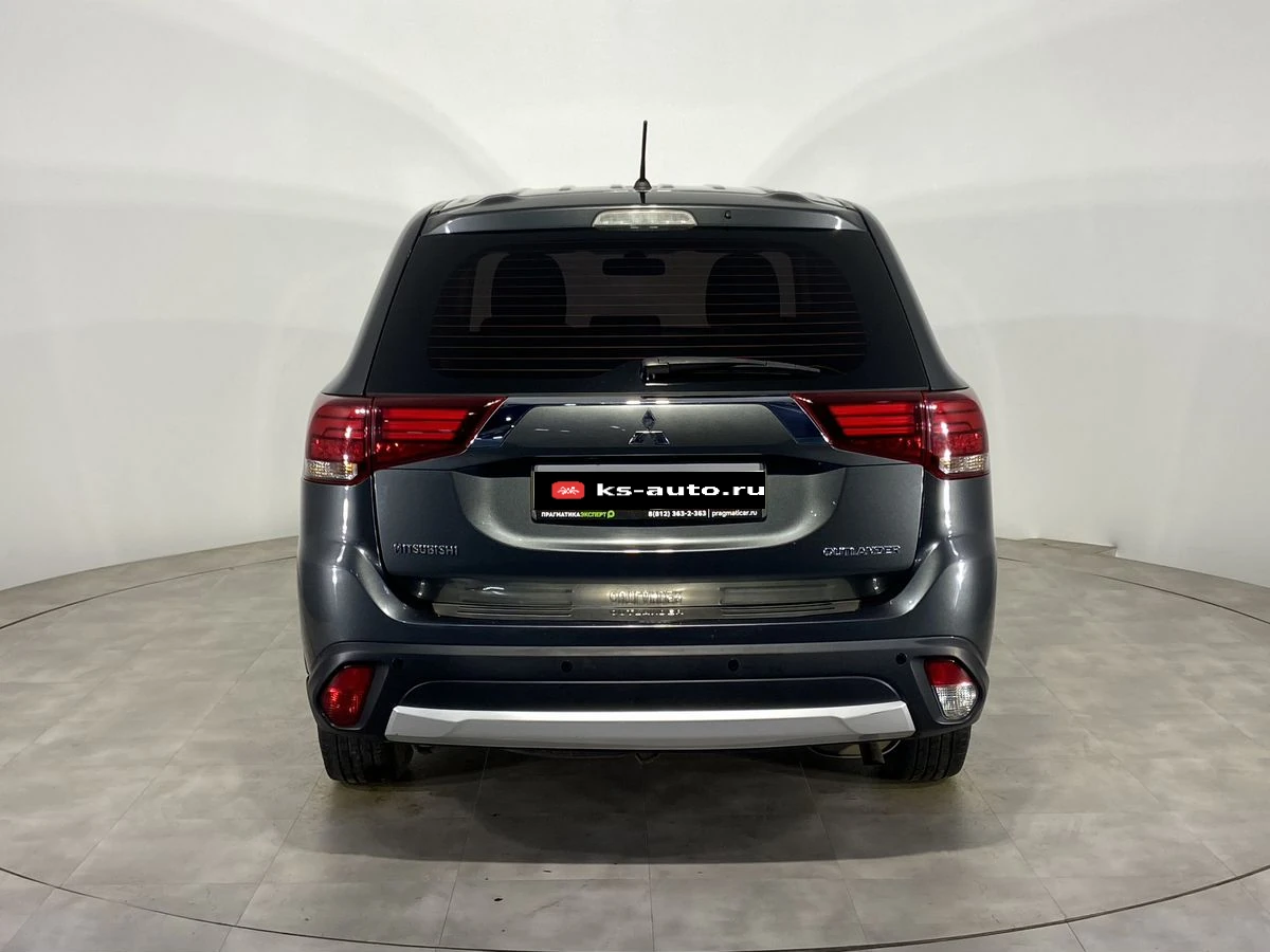 Mitsubishi Outlander, 2016г, полный привод, вариатор