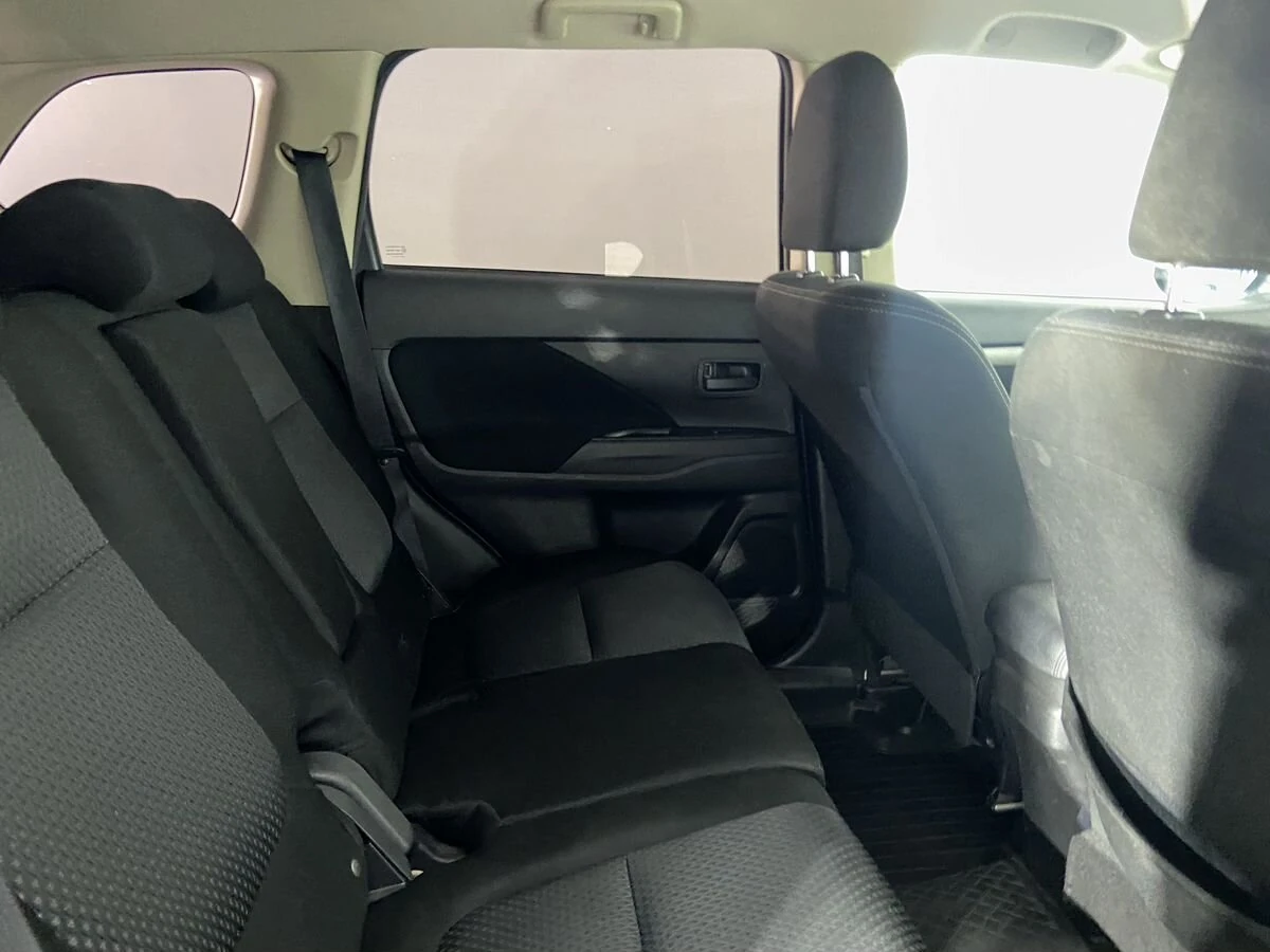 Mitsubishi Outlander, 2016г, полный привод, вариатор