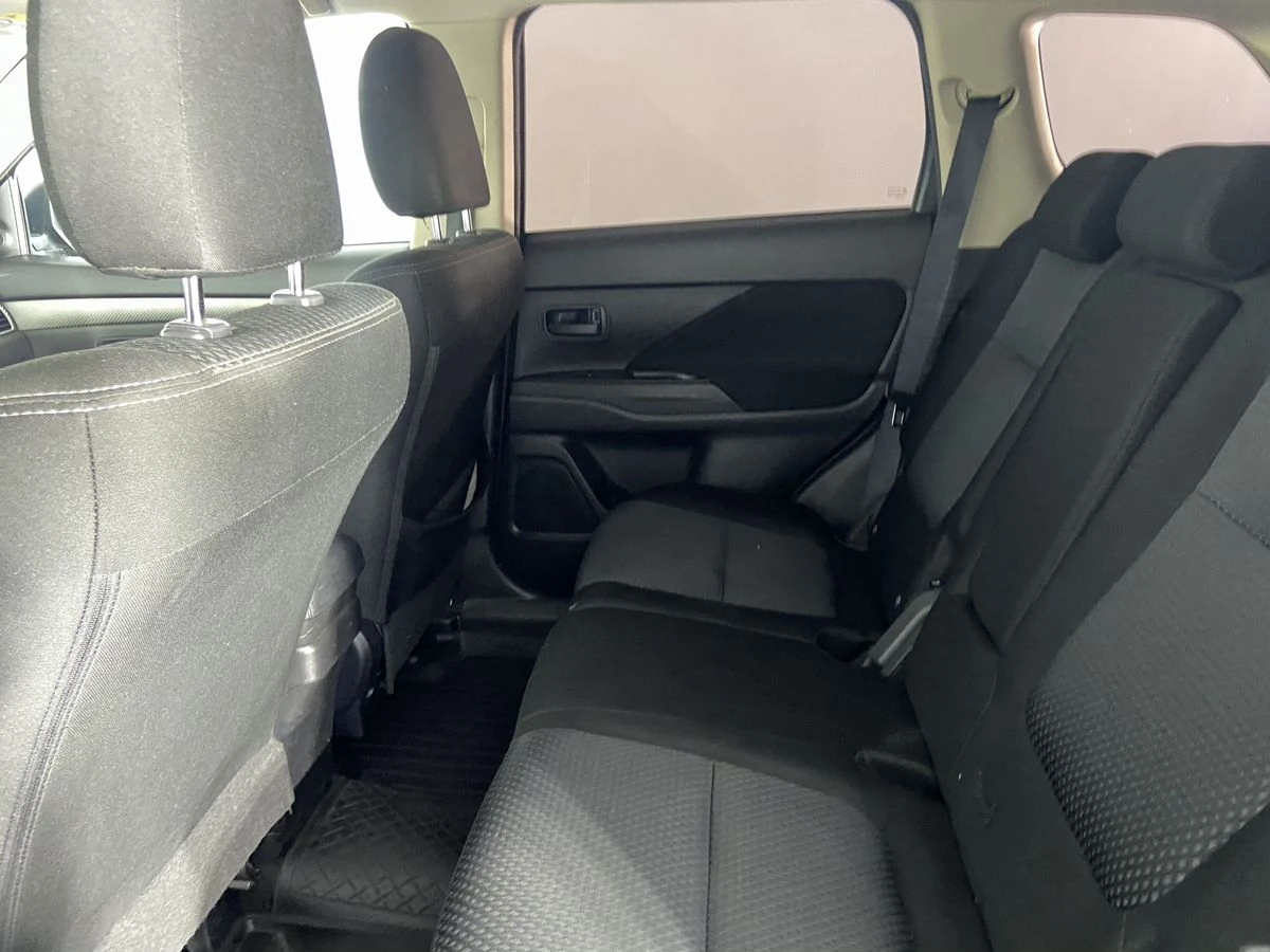 Mitsubishi Outlander, 2016г, полный привод, вариатор