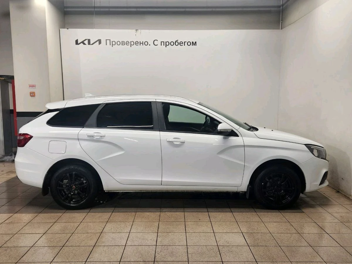 Lada (ВАЗ) Vesta, 2019г, передний привод, механика