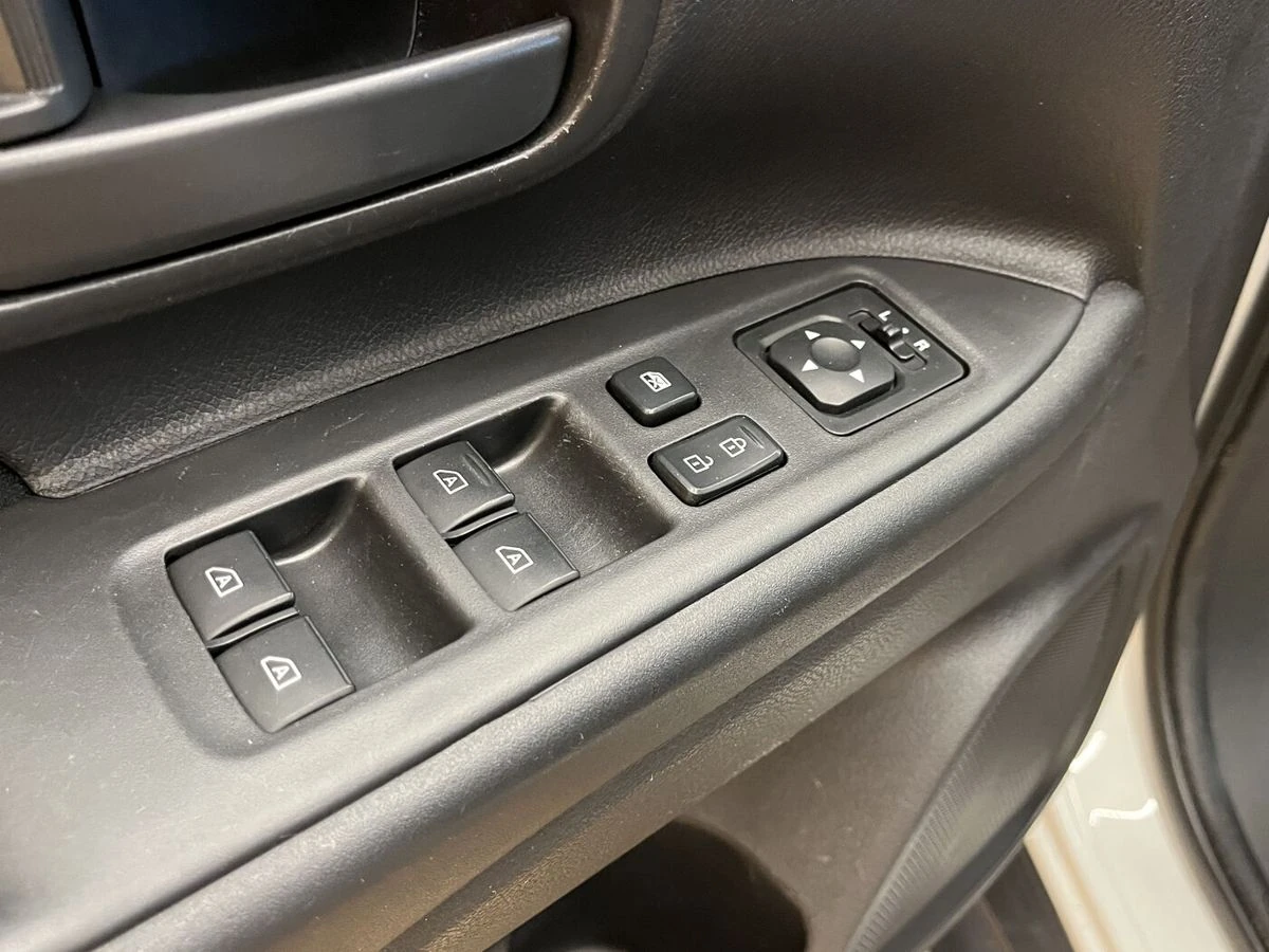 Mitsubishi Outlander, 2019г, передний привод, вариатор