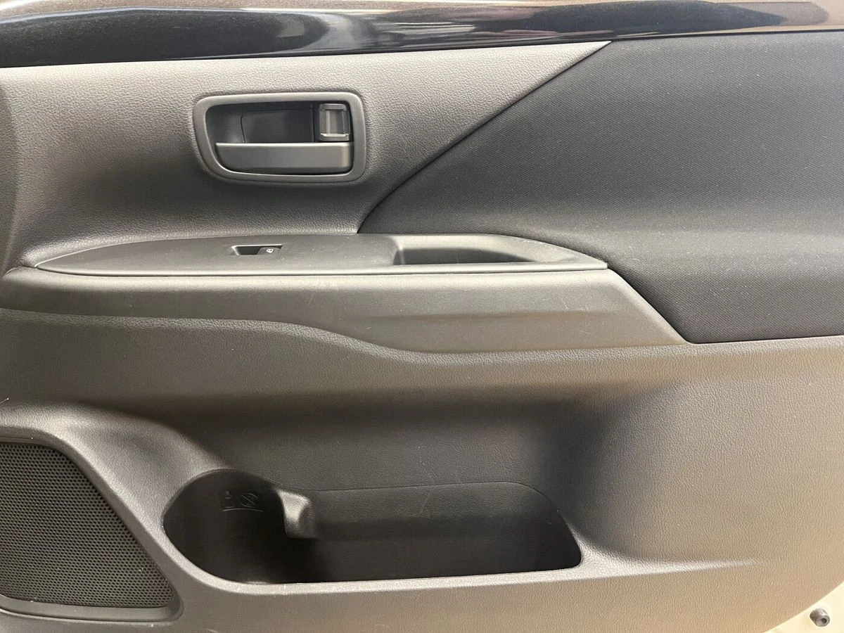 Mitsubishi Outlander, 2019г, передний привод, вариатор